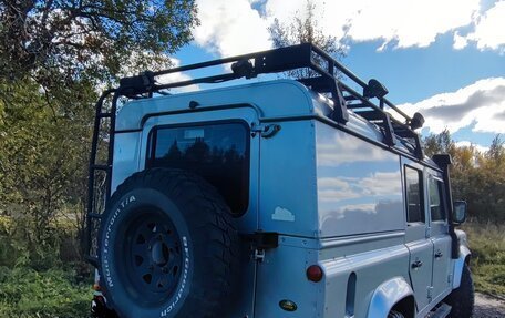 Land Rover Defender I, 2010 год, 2 700 000 рублей, 3 фотография