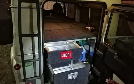 Land Rover Defender I, 2010 год, 2 700 000 рублей, 10 фотография