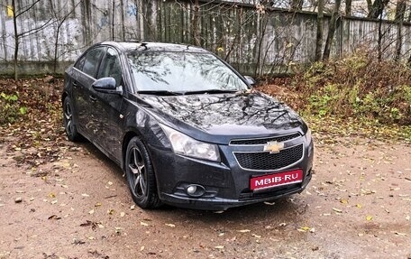 Chevrolet Cruze II, 2011 год, 700 000 рублей, 1 фотография