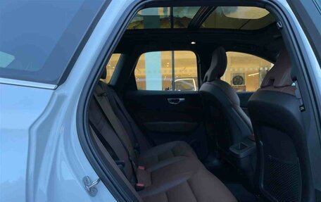 Volvo XC60 II, 2025 год, 9 500 000 рублей, 12 фотография