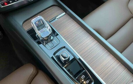 Volvo XC60 II, 2025 год, 9 500 000 рублей, 24 фотография