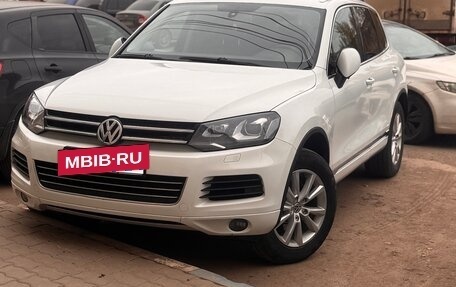 Volkswagen Touareg III, 2012 год, 1 950 000 рублей, 21 фотография