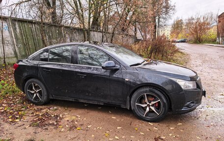 Chevrolet Cruze II, 2011 год, 700 000 рублей, 2 фотография