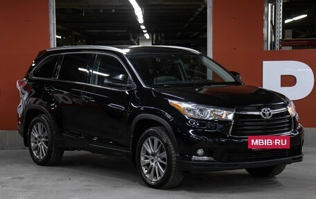 Toyota Highlander III, 2014 год, 2 598 000 рублей, 3 фотография