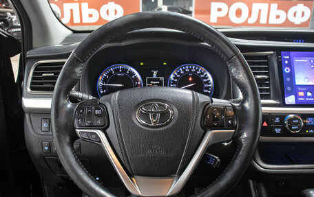 Toyota Highlander III, 2014 год, 2 598 000 рублей, 18 фотография