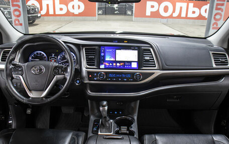 Toyota Highlander III, 2014 год, 2 598 000 рублей, 15 фотография