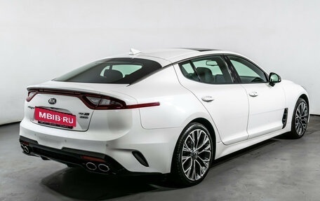 KIA Stinger I, 2018 год, 2 590 000 рублей, 5 фотография