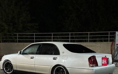 Toyota Crown Majesta, 2001 год, 1 200 000 рублей, 4 фотография