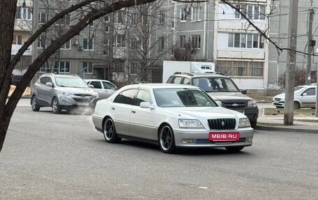 Toyota Crown Majesta, 2001 год, 1 200 000 рублей, 2 фотография
