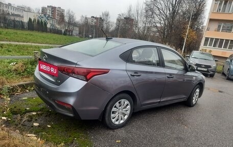 Hyundai Solaris II рестайлинг, 2018 год, 889 000 рублей, 6 фотография