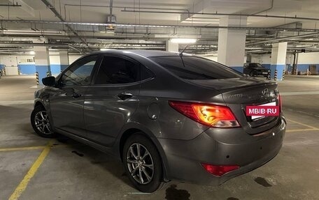 Hyundai Solaris II рестайлинг, 2015 год, 897 000 рублей, 7 фотография