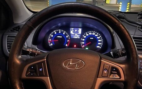 Hyundai Solaris II рестайлинг, 2015 год, 897 000 рублей, 21 фотография