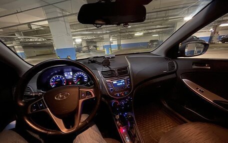 Hyundai Solaris II рестайлинг, 2015 год, 897 000 рублей, 20 фотография