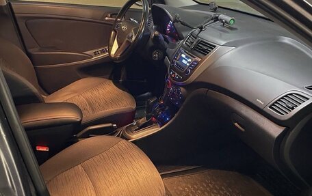 Hyundai Solaris II рестайлинг, 2015 год, 897 000 рублей, 22 фотография