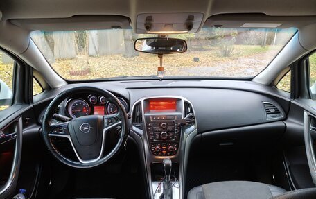 Opel Astra J, 2012 год, 600 000 рублей, 10 фотография