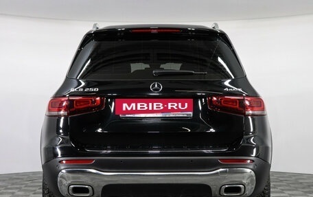 Mercedes-Benz GLB, 2020 год, 4 197 000 рублей, 6 фотография