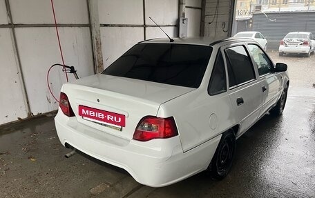 Daewoo Nexia I рестайлинг, 2011 год, 95 000 рублей, 4 фотография