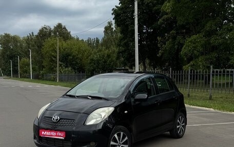 Toyota Yaris III рестайлинг, 2008 год, 490 000 рублей, 1 фотография