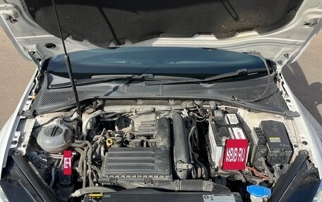 Volkswagen Golf VII, 2016 год, 1 660 000 рублей, 28 фотография