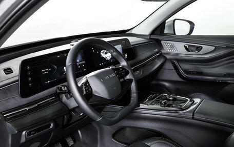 CheryExeed LX, 2024 год, 2 490 000 рублей, 15 фотография