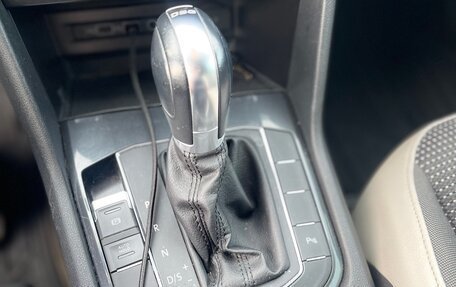 Volkswagen Tiguan II, 2019 год, 2 800 000 рублей, 10 фотография