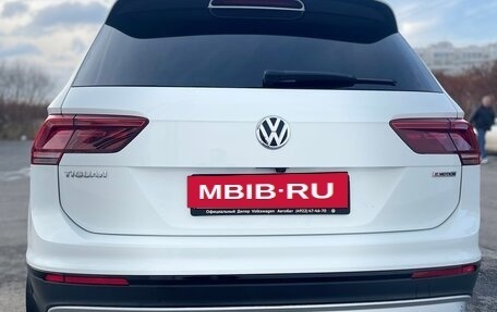 Volkswagen Tiguan II, 2019 год, 2 800 000 рублей, 6 фотография