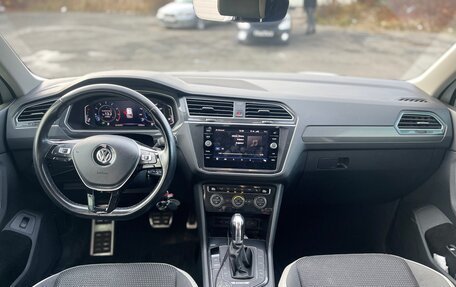 Volkswagen Tiguan II, 2019 год, 2 800 000 рублей, 12 фотография