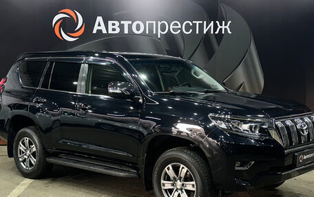 Toyota Land Cruiser Prado 150 рестайлинг 2, 2015 год, 3 350 000 рублей, 3 фотография