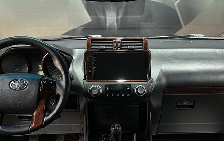 Toyota Land Cruiser Prado 150 рестайлинг 2, 2015 год, 3 350 000 рублей, 8 фотография