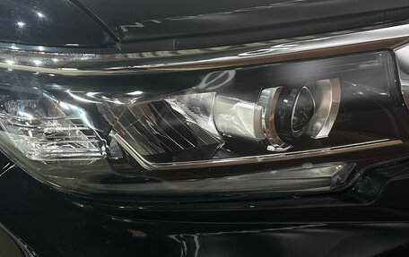 Toyota Land Cruiser Prado 150 рестайлинг 2, 2015 год, 3 350 000 рублей, 11 фотография