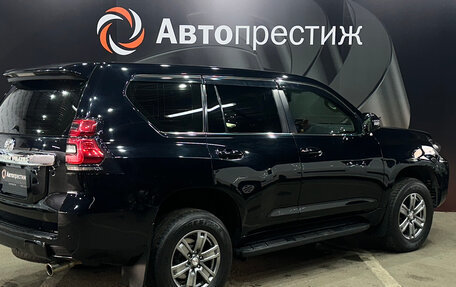 Toyota Land Cruiser Prado 150 рестайлинг 2, 2015 год, 3 350 000 рублей, 4 фотография