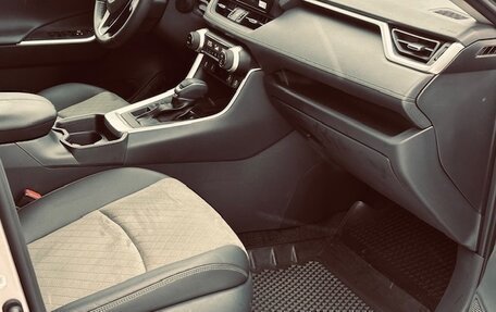 Toyota RAV4, 2025 год, 4 499 000 рублей, 8 фотография