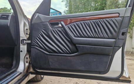 Mercedes-Benz C-Класс, 1994 год, 400 000 рублей, 15 фотография