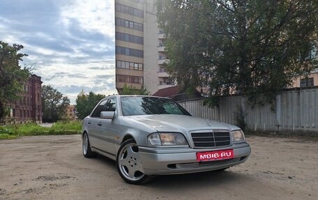 Mercedes-Benz C-Класс, 1994 год, 400 000 рублей, 1 фотография