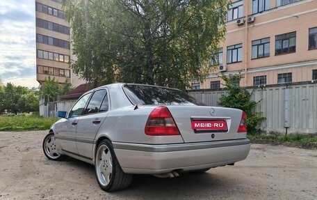 Mercedes-Benz C-Класс, 1994 год, 400 000 рублей, 4 фотография