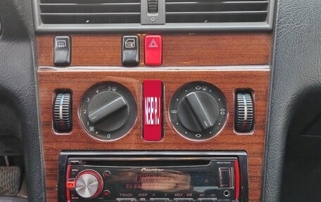 Mercedes-Benz C-Класс, 1994 год, 400 000 рублей, 13 фотография