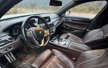 BMW 7 серия, 2015 год, 1 990 000 рублей, 6 фотография