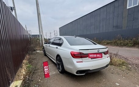 BMW 7 серия, 2015 год, 1 990 000 рублей, 4 фотография