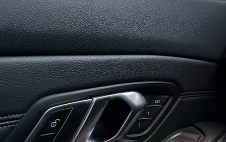 BMW 3 серия, 2019 год, 3 890 000 рублей, 16 фотография