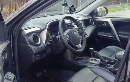 Toyota RAV4, 2016 год, 2 400 000 рублей, 7 фотография