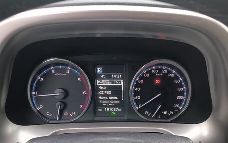 Toyota RAV4, 2016 год, 2 400 000 рублей, 10 фотография