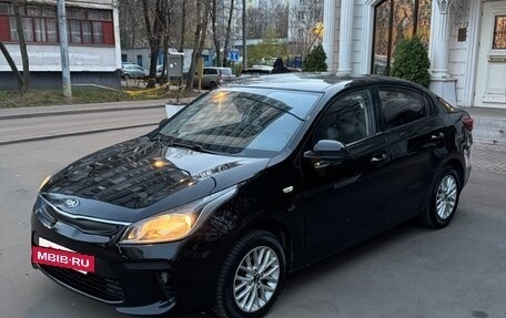 KIA Rio IV, 2018 год, 950 000 рублей, 2 фотография