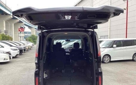 Honda Stepwgn IV, 2016 год, 1 450 000 рублей, 6 фотография