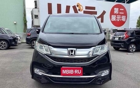 Honda Stepwgn IV, 2016 год, 1 450 000 рублей, 2 фотография