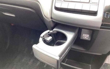 Honda Stepwgn IV, 2016 год, 1 450 000 рублей, 19 фотография