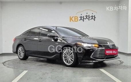 Toyota Avalon, 2021 год, 3 000 000 рублей, 2 фотография