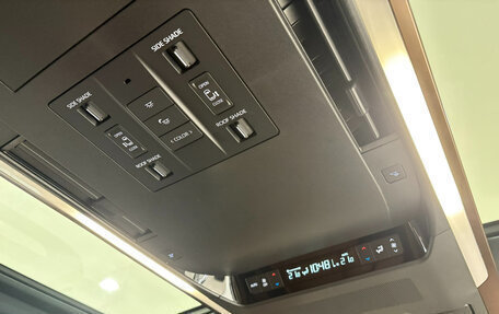 Toyota Alphard, 2024 год, 12 950 000 рублей, 17 фотография