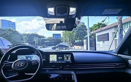 Hyundai Elantra, 2022 год, 1 233 000 рублей, 8 фотография