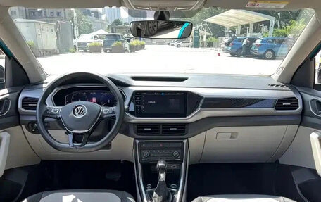 Volkswagen T-Cross I, 2023 год, 1 546 125 рублей, 5 фотография