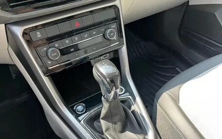 Volkswagen T-Cross I, 2023 год, 1 546 125 рублей, 8 фотография